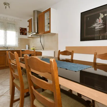 Davor-1 Apartment Ugljan